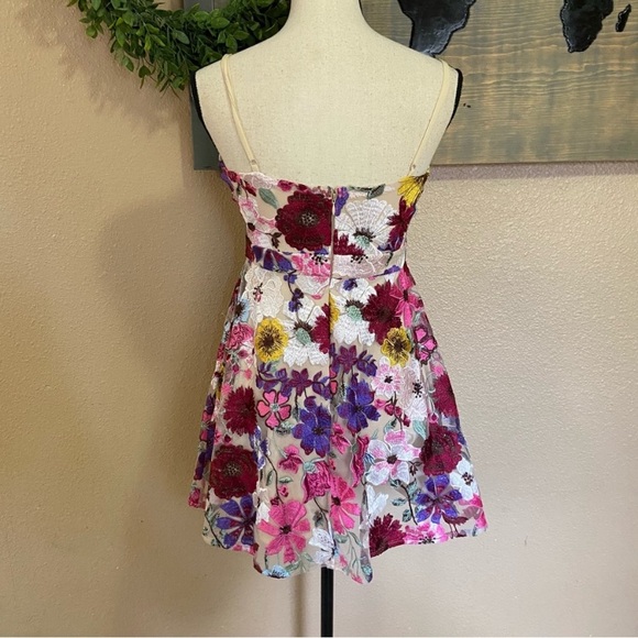 NWOT Lulus Garden Grandeur Beige Floral Embroidered A-Line Mini Dress - Picture 8 of 10